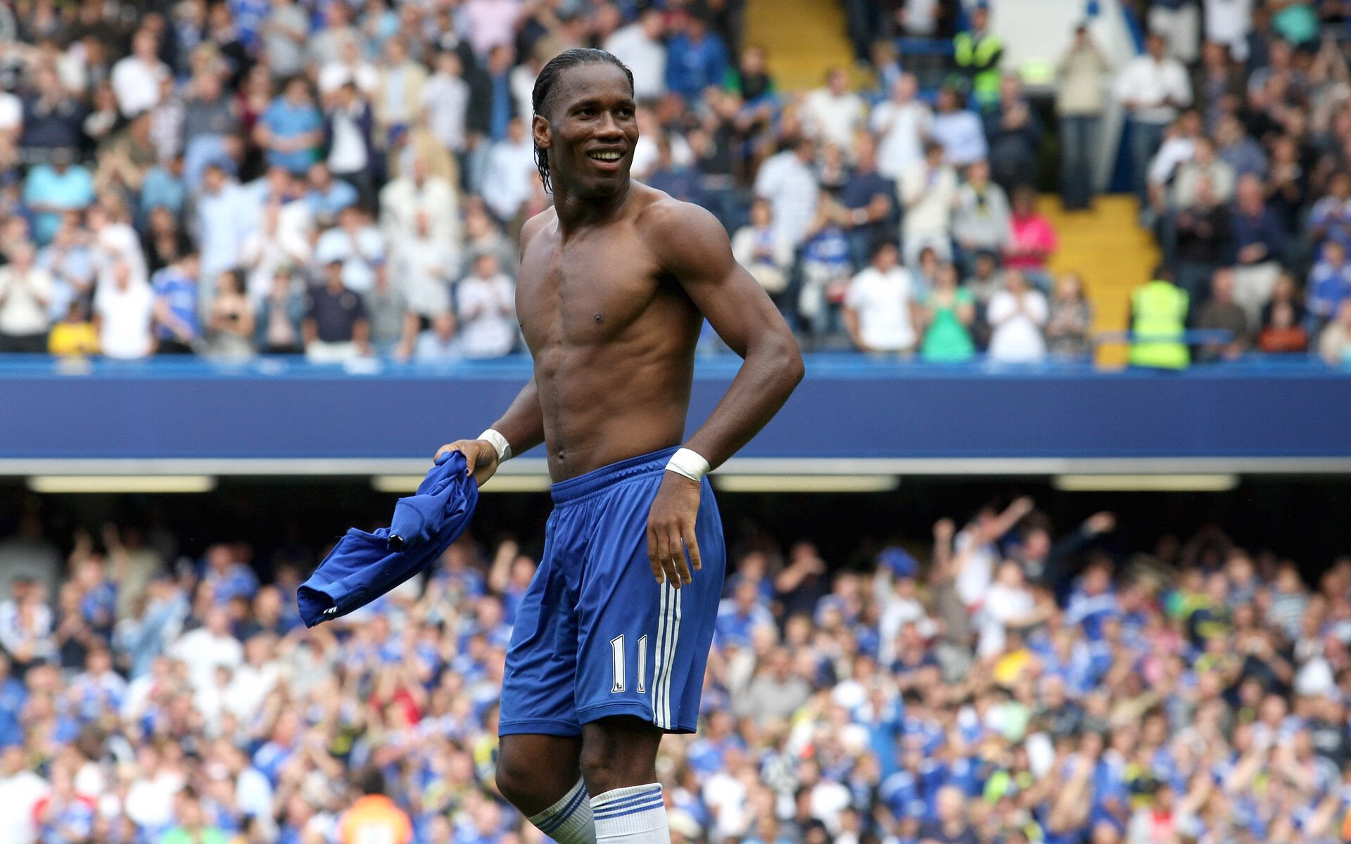 拜仁前锋状态火爆，积极备战下一轮比赛，拜仁季前赛