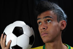 开云体育备用-法甲球队融合心理干预提升球员抗压能力研究